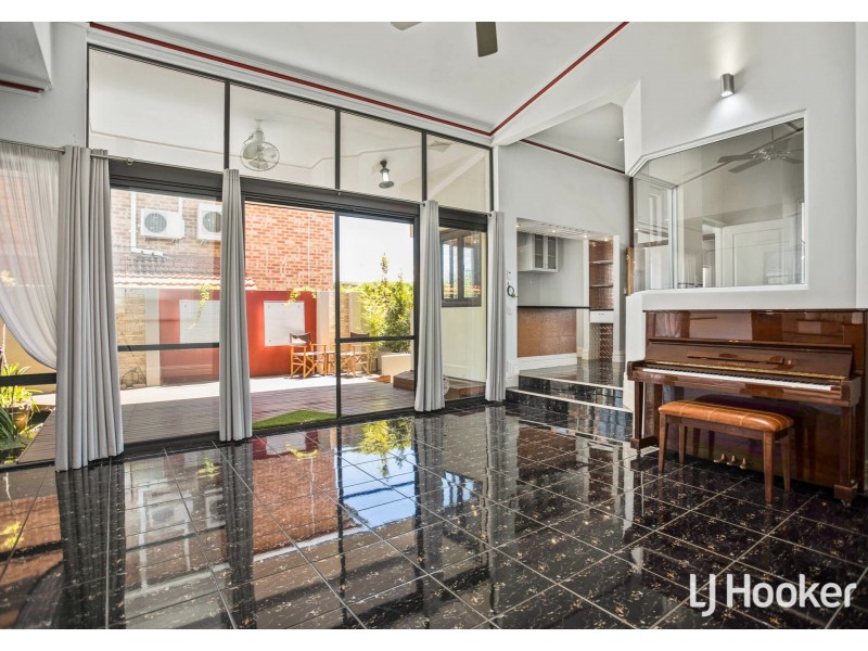 66 Edgecumbe Street, Como WA 6152