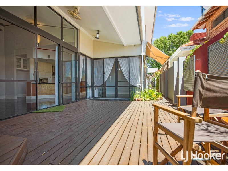 66 Edgecumbe Street, Como WA 6152