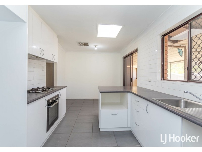 13 Cardington Way, Huntingdale WA 6110