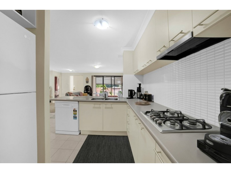 28/11 Serls Street, Armadale WA 6112