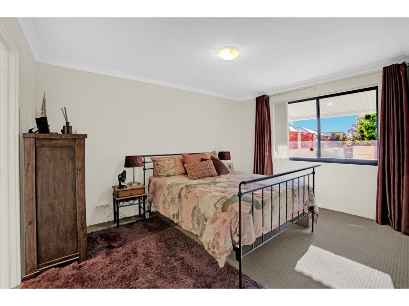 28/11 Serls Street, Armadale WA 6112