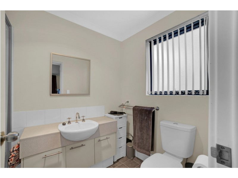 28/11 Serls Street, Armadale WA 6112