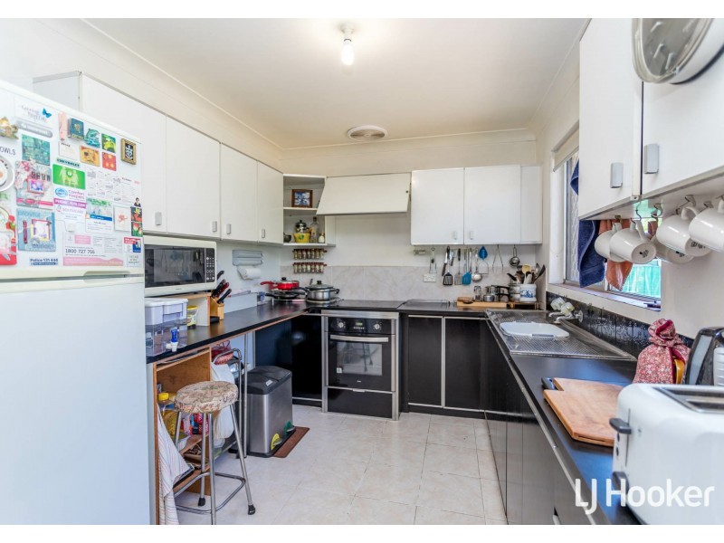 31 Ellison Drive, Langford WA 6147