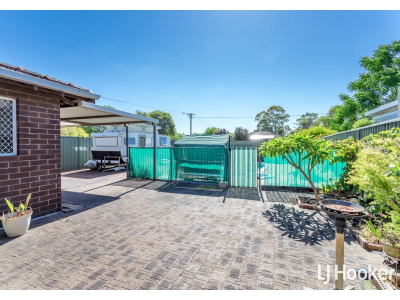 31 Ellison Drive, Langford WA 6147