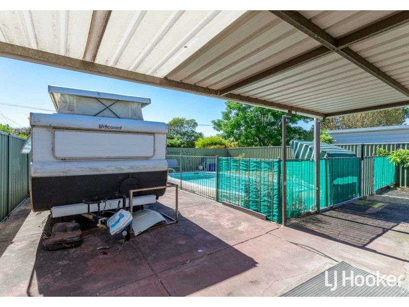 31 Ellison Drive, Langford WA 6147