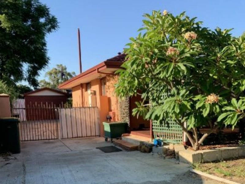 26 Neilson Avenue, Armadale WA 6112