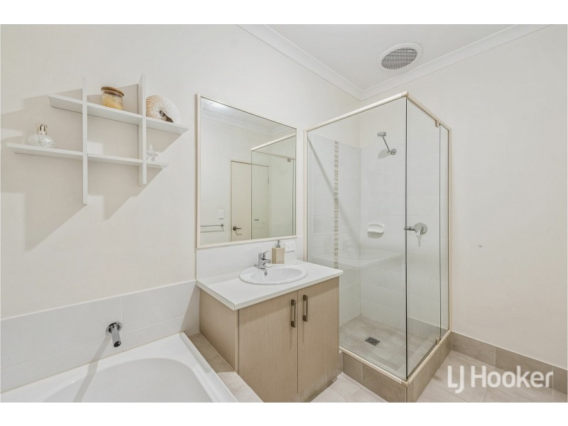 21 Pyramid Road, Harrisdale WA 6112