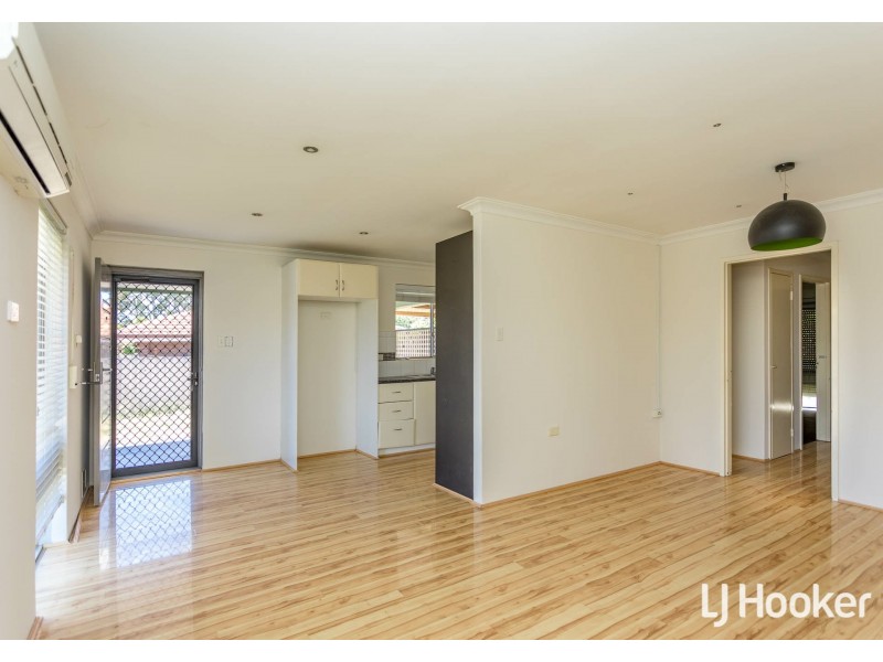 10A Kingsdown Road, Maddington WA 6109