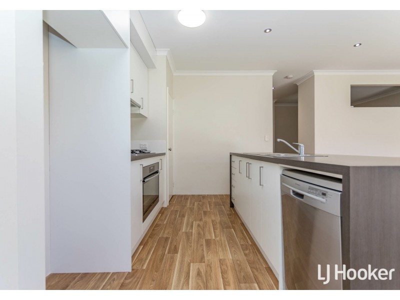 11 Cattach Way, Byford WA 6122