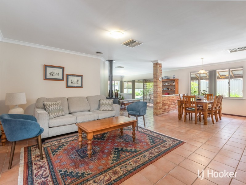 12 Tarragon Place, Thornlie WA 6108