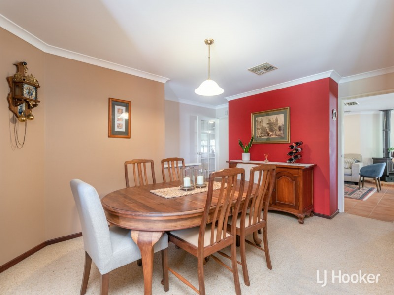 12 Tarragon Place, Thornlie WA 6108