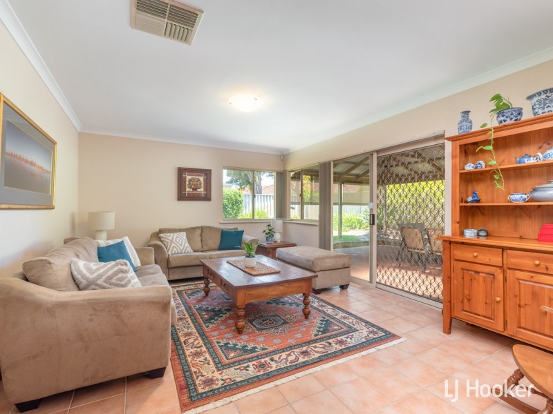 12 Tarragon Place, Thornlie WA 6108