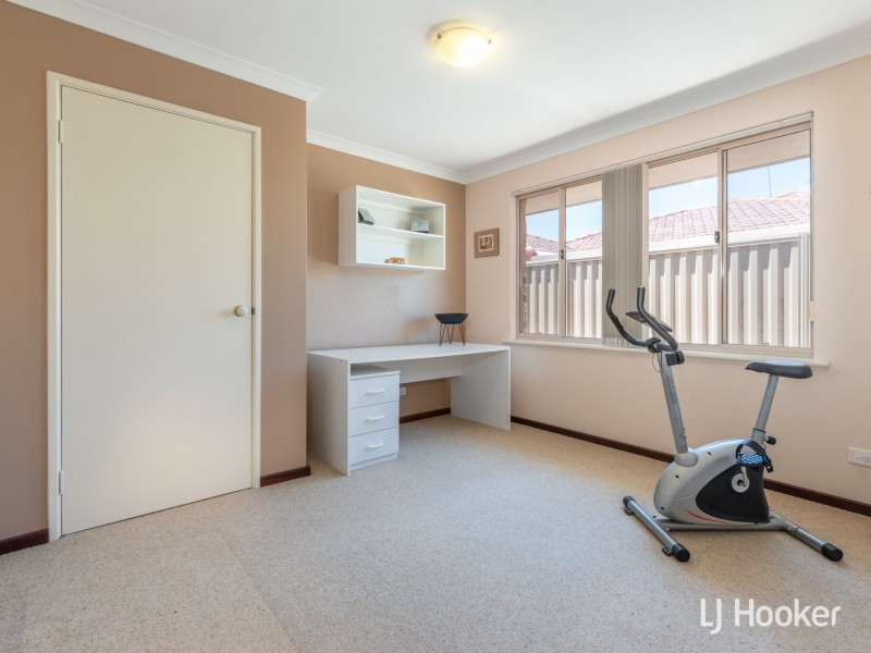 12 Tarragon Place, Thornlie WA 6108