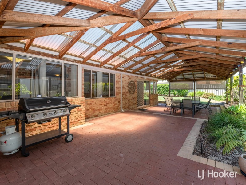 12 Tarragon Place, Thornlie WA 6108