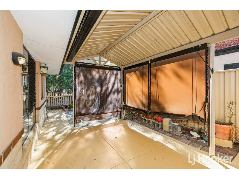 2 Bridal Crescent, Kenwick WA 6107