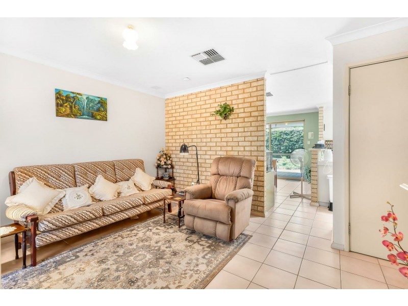 20B Lester Drive, Thornlie WA 6108
