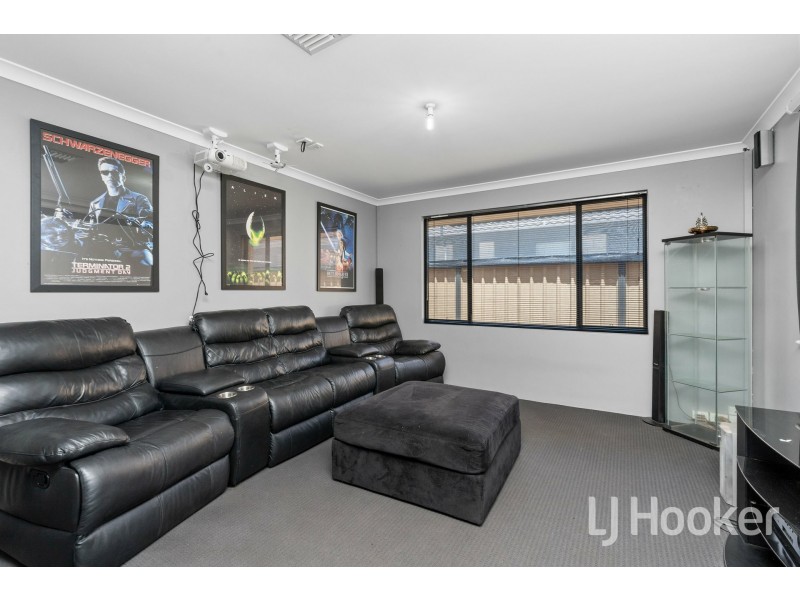 6 Starlight Pass, Seville Grove WA 6112