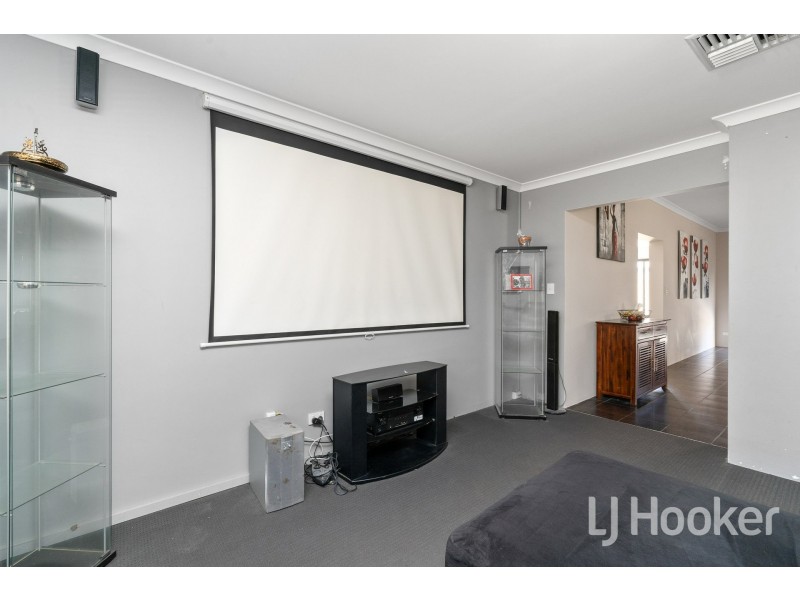 6 Starlight Pass, Seville Grove WA 6112