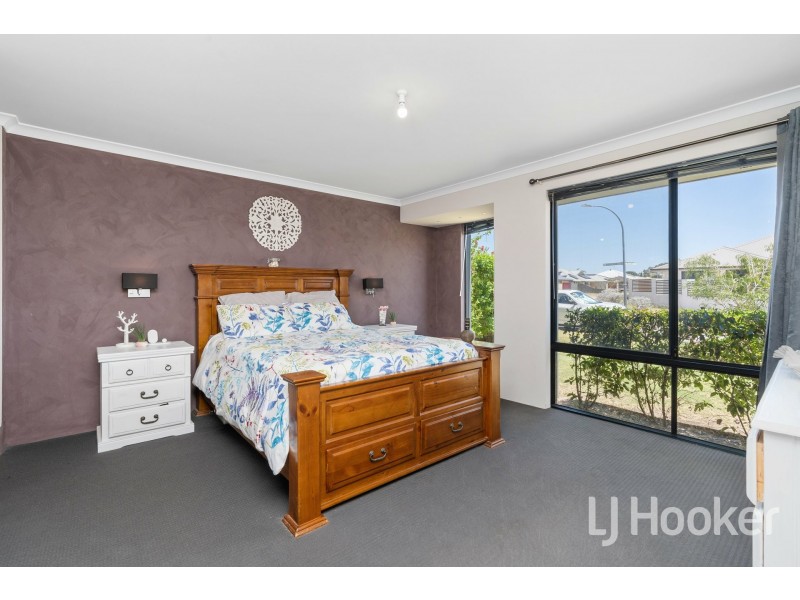 6 Starlight Pass, Seville Grove WA 6112