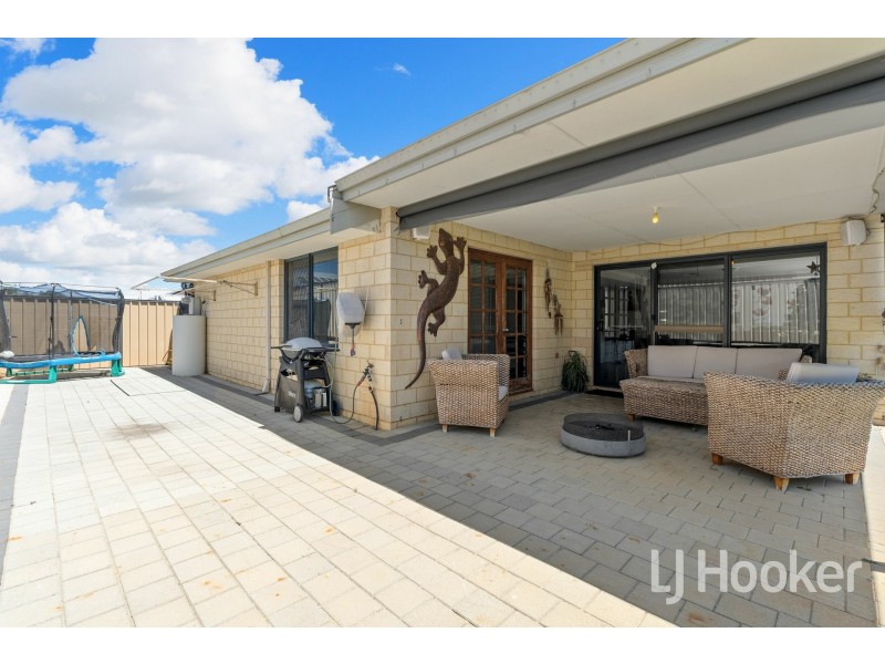 6 Starlight Pass, Seville Grove WA 6112