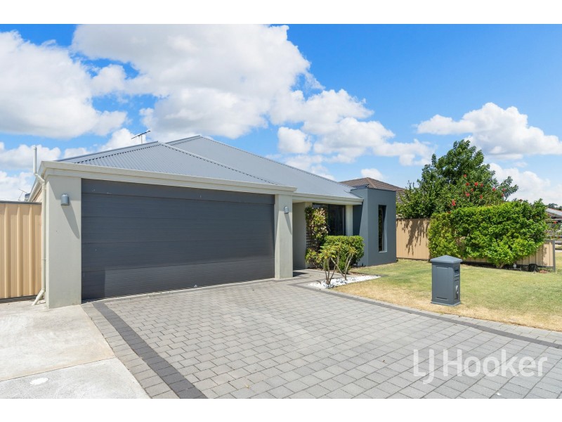 6 Starlight Pass, Seville Grove WA 6112