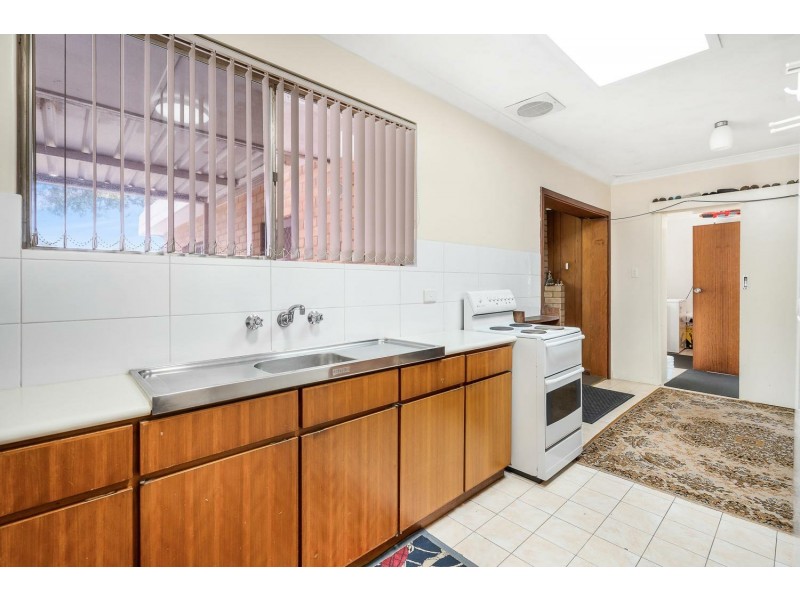 13 Blanche Street, Gosnells WA 6110