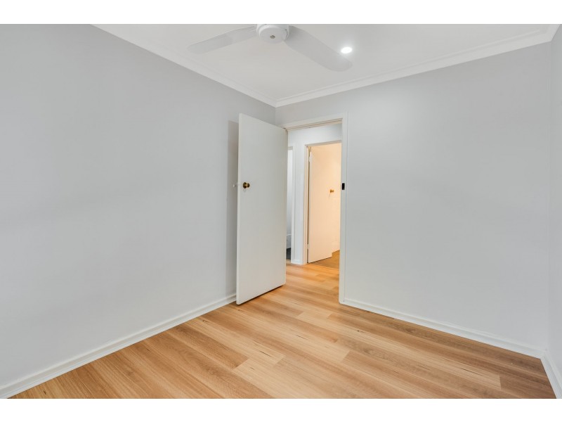 12 Tullamore Avenue, Thornlie WA 6108