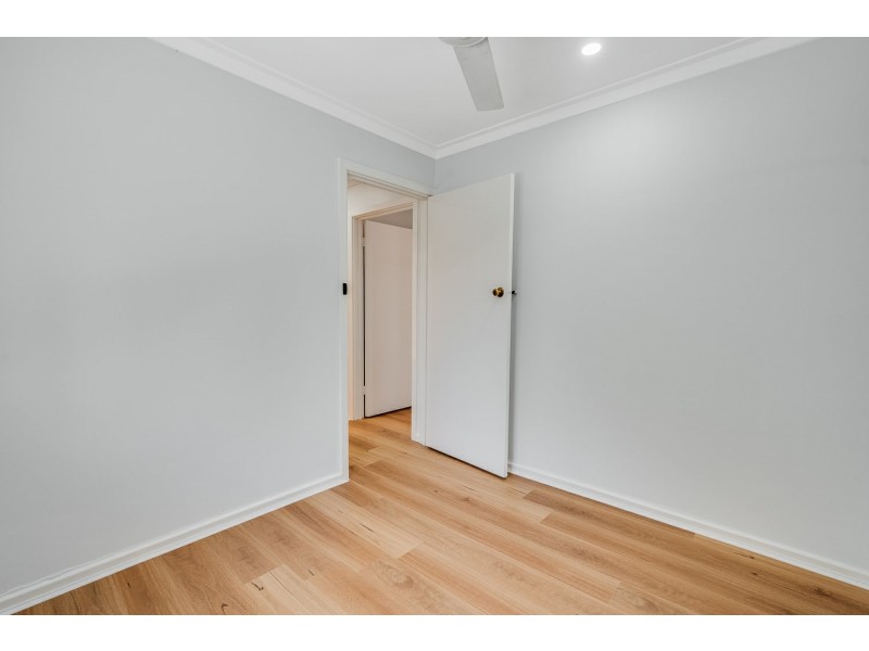 12 Tullamore Avenue, Thornlie WA 6108