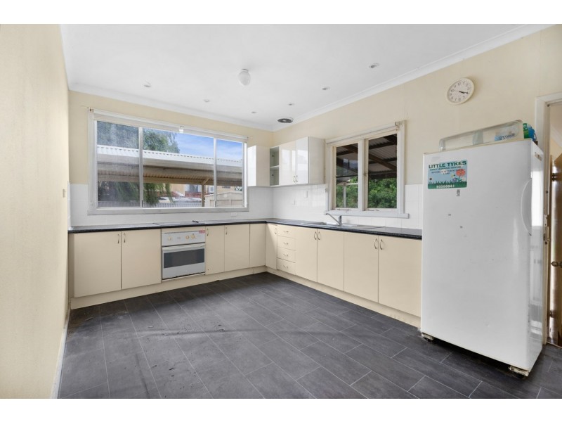 32 Mercedes Avenue, Falcon WA 6210