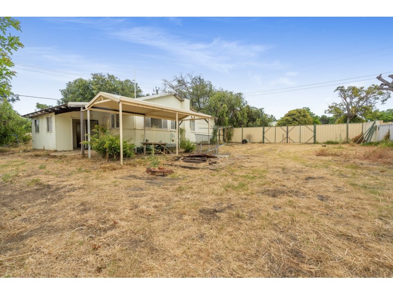 32 Mercedes Avenue, Falcon WA 6210