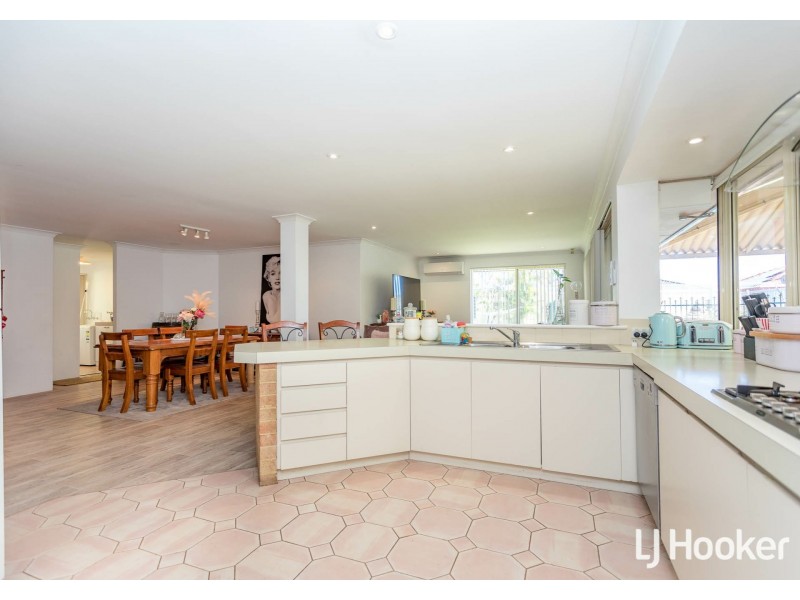 2 Hakea Court, Thornlie WA 6108