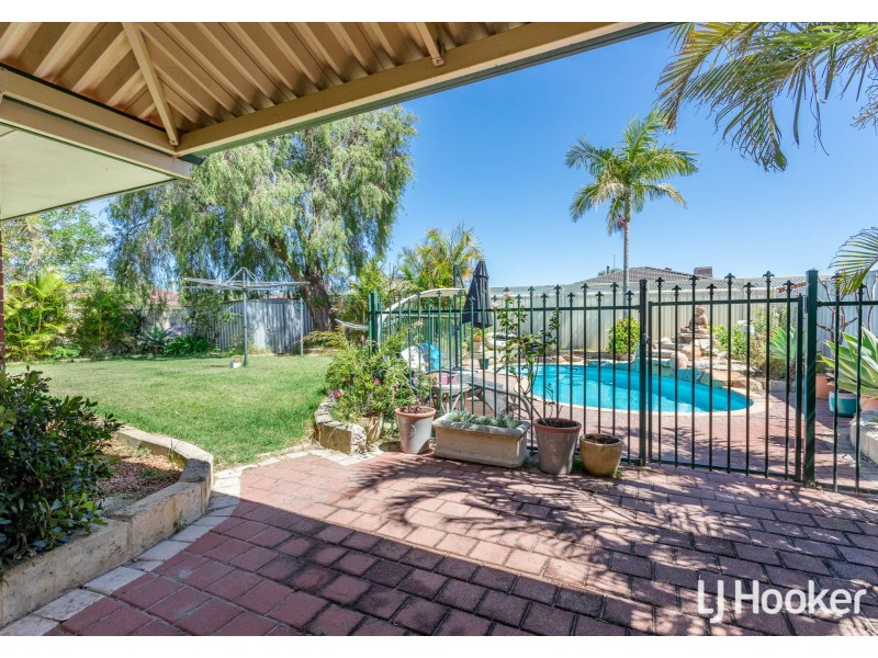 2 Hakea Court, Thornlie WA 6108