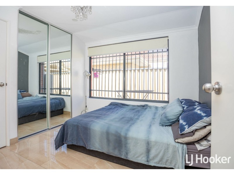 8 Bressingham Street, Canning Vale WA 6155