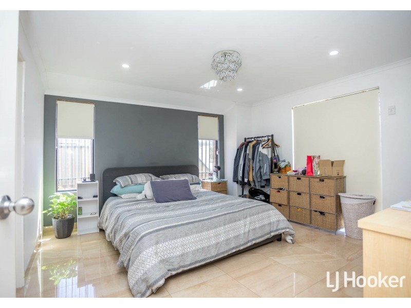 8 Bressingham Street, Canning Vale WA 6155