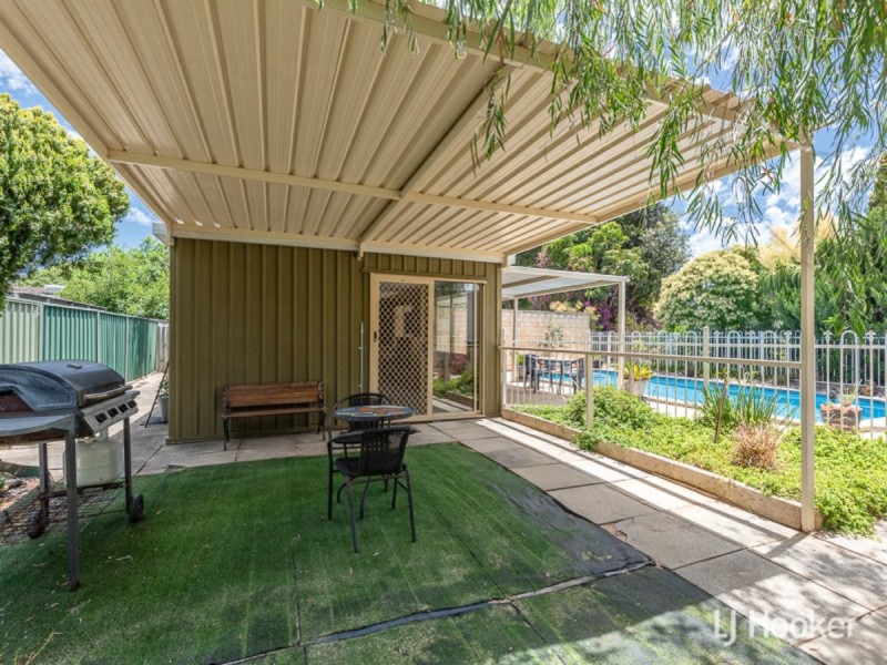 12 Coral Street, Martin WA 6110