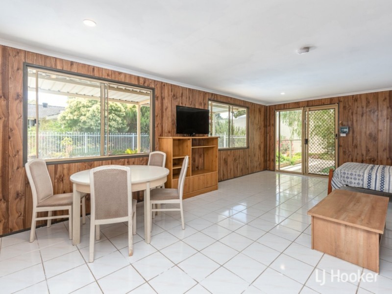 12 Coral Street, Martin WA 6110