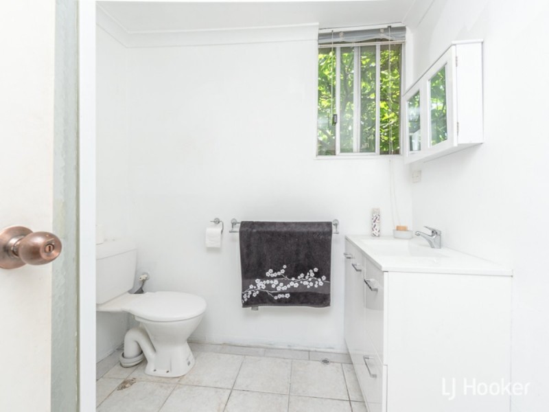 12 Coral Street, Martin WA 6110