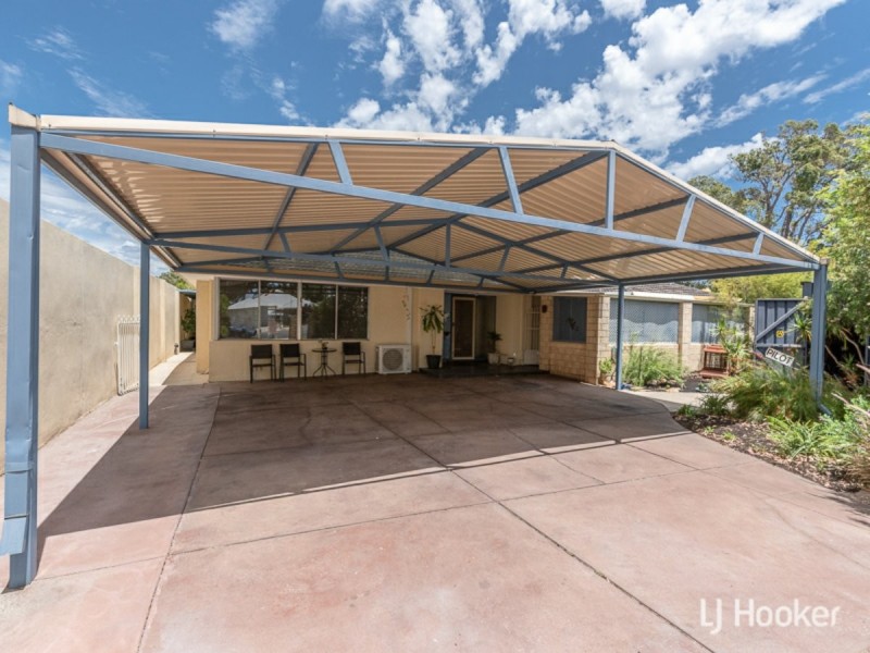 12 Coral Street, Martin WA 6110