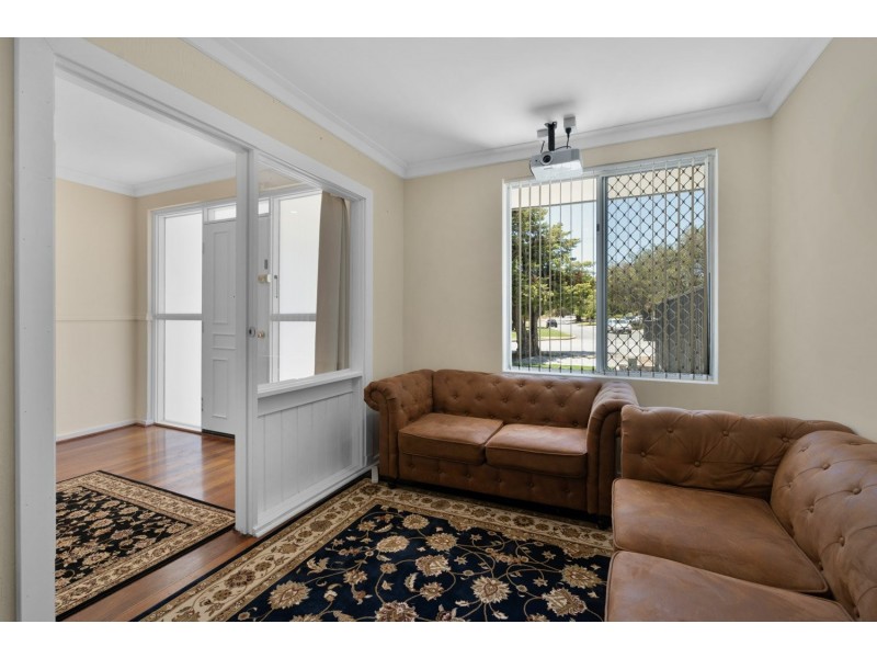 22 Sandon Road, Thornlie WA 6108