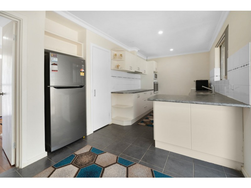 22 Sandon Road, Thornlie WA 6108
