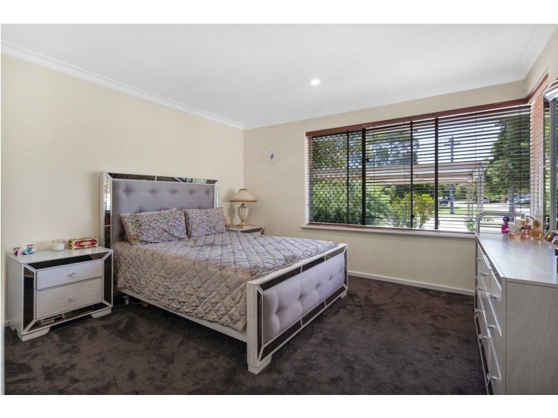22 Sandon Road, Thornlie WA 6108