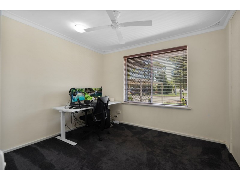 22 Sandon Road, Thornlie WA 6108