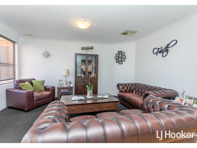 8 Cadoux Promenade, Canning Vale WA 6155