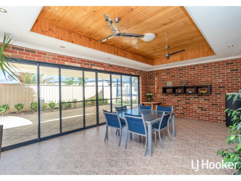 8 Cadoux Promenade, Canning Vale WA 6155