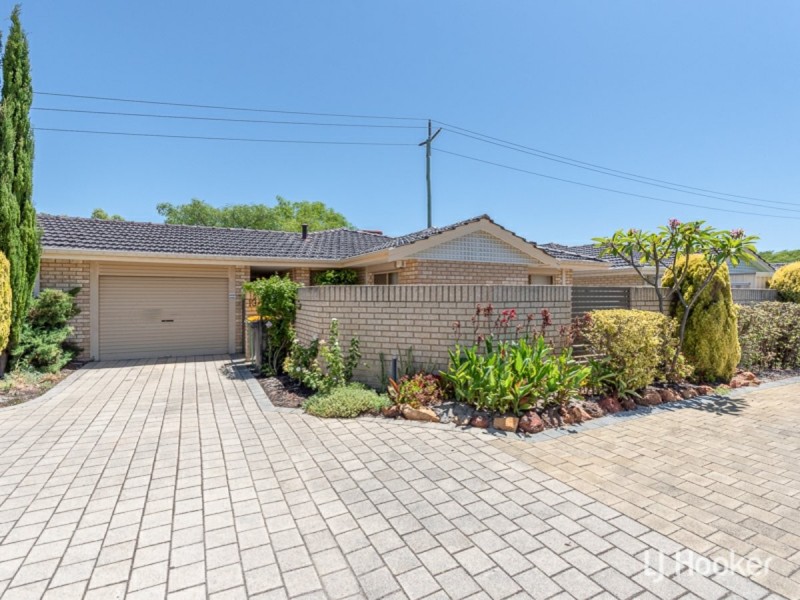 13/1 Chesterton Drive, Thornlie WA 6108