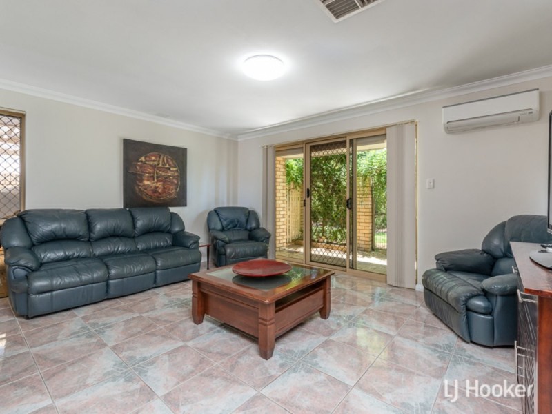 13/1 Chesterton Drive, Thornlie WA 6108