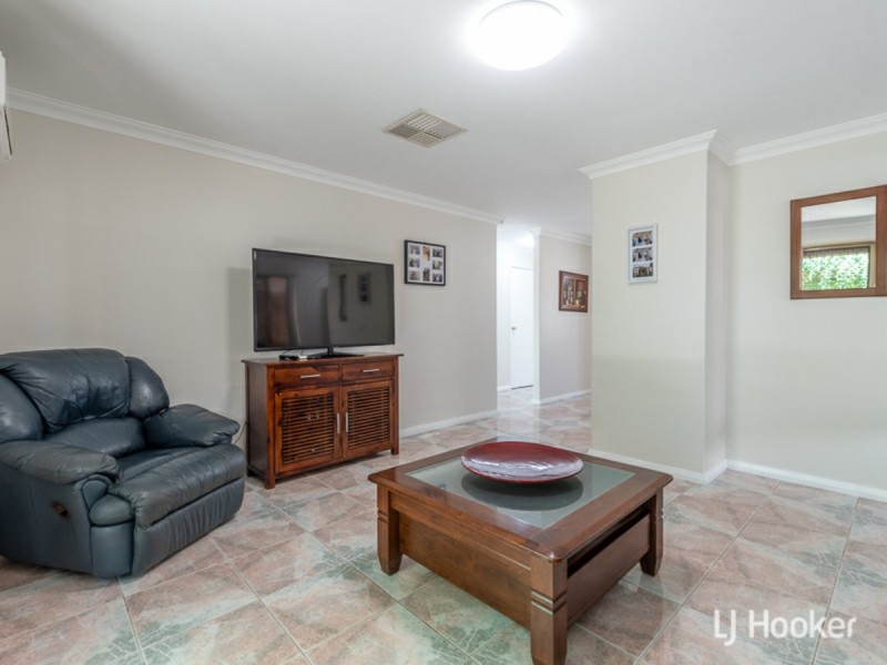 13/1 Chesterton Drive, Thornlie WA 6108