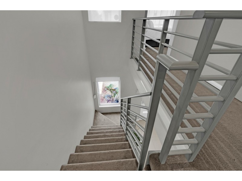 8/39 Edinburgh Road, Forrestfield WA 6058