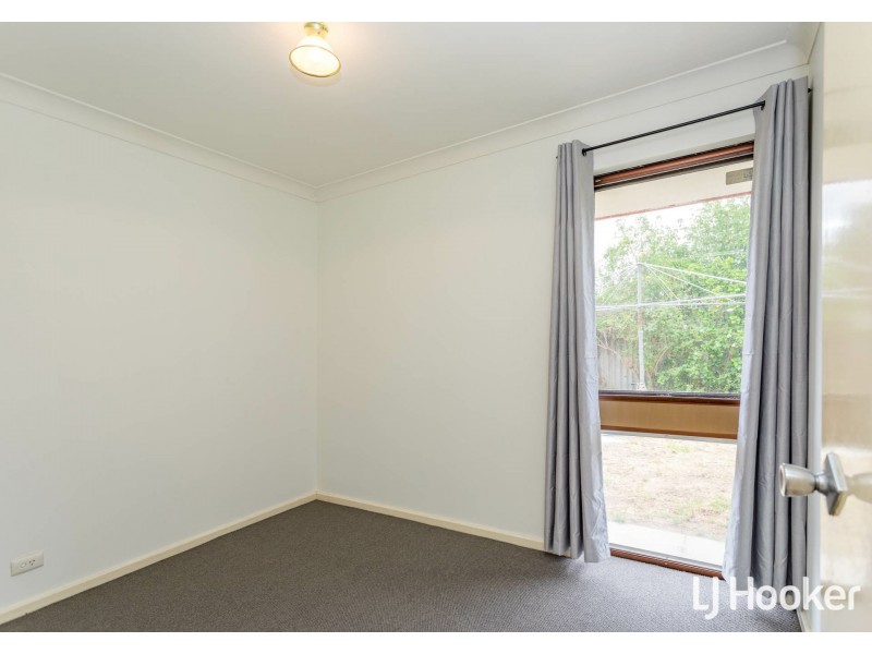 140 Berehaven Avenue, Thornlie WA 6108