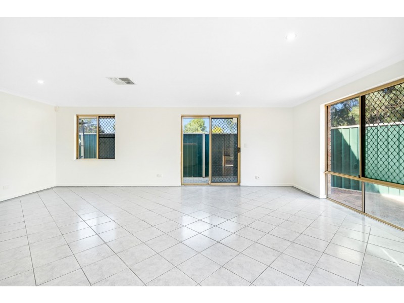 15B Dunnell Street, Maddington WA 6109